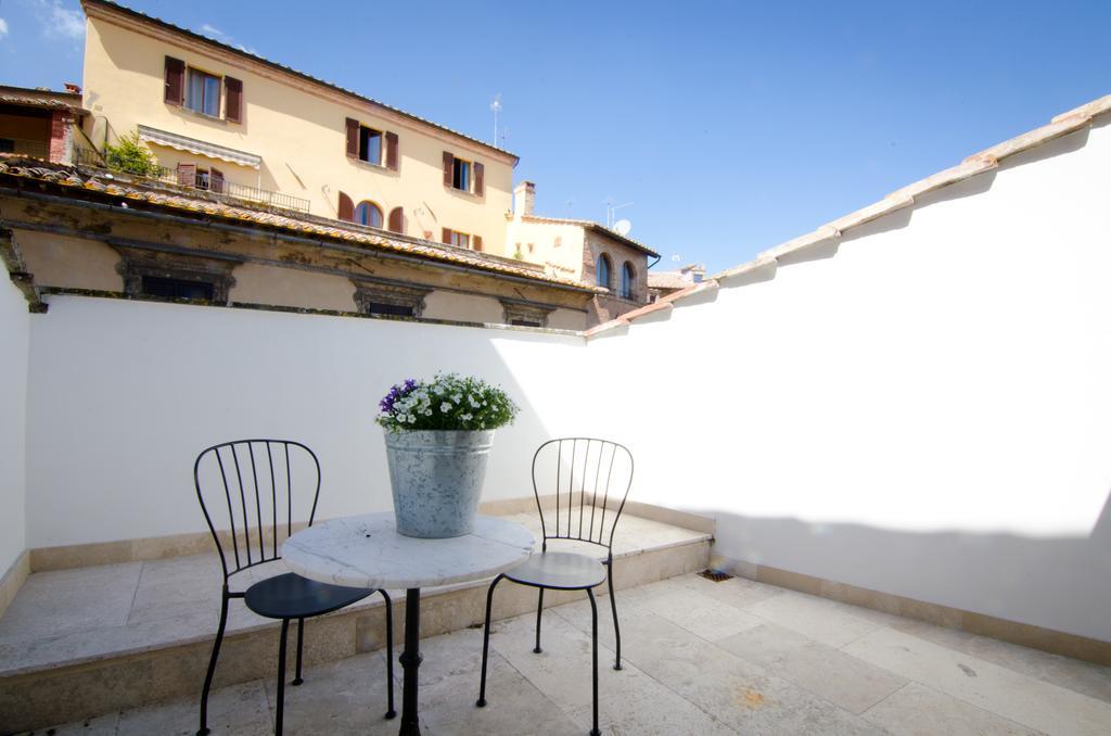 Dimora Dell'Erbe Apartment มอนติปุลเชียโน ภายนอก รูปภาพ