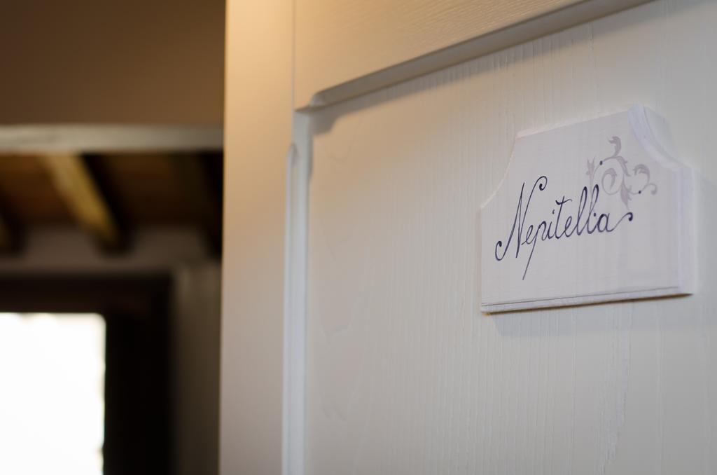 Dimora Dell'Erbe Apartment มอนติปุลเชียโน ภายนอก รูปภาพ